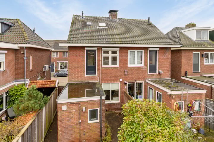 Foto 25 van Van Riebeekstraat 79