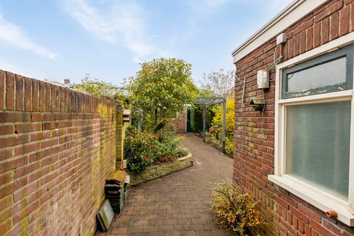 Foto 27 van Van Riebeekstraat 79