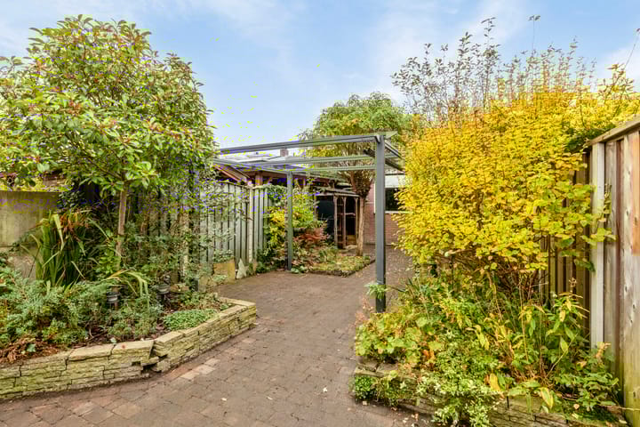 Foto 28 van Van Riebeekstraat 79