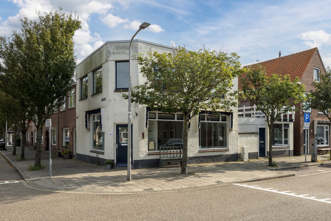 Foto 41 van Secretaris Varkevisserstraat 254