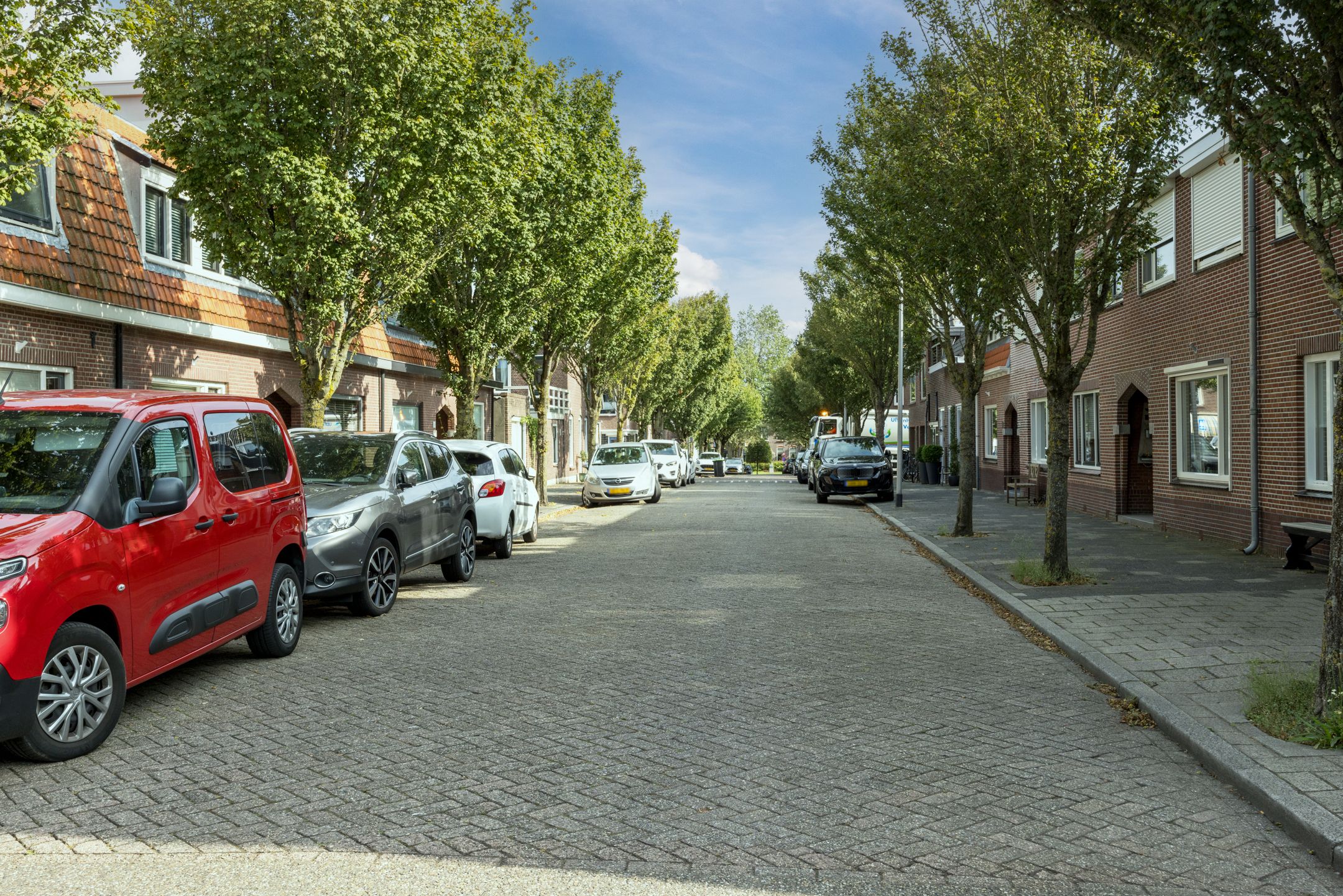 Foto 45 van Secretaris Varkevisserstraat 254