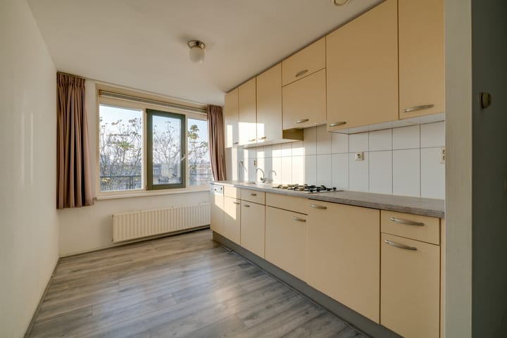 Foto 8 van Molukkenstraat 30