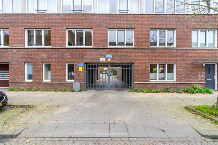 Bekijk foto 27 van Molukkenstraat 30