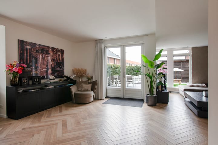 Foto 16 van André de Jongstraat 2