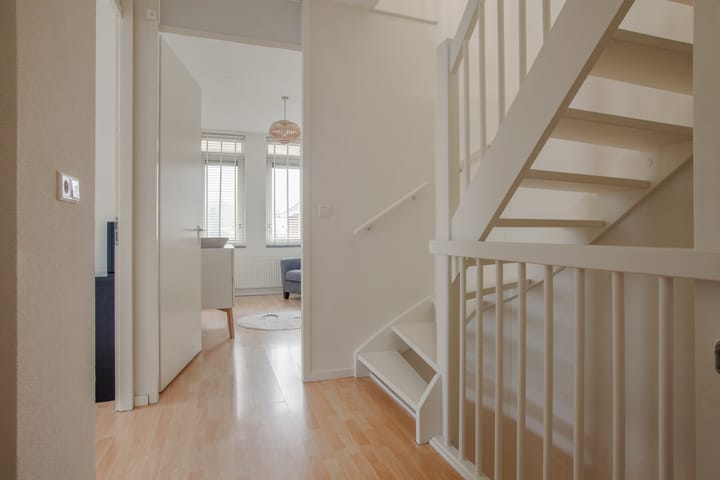 Foto 36 van André de Jongstraat 2