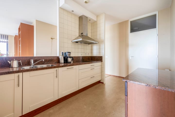 Photo 3 of Bakboord 48