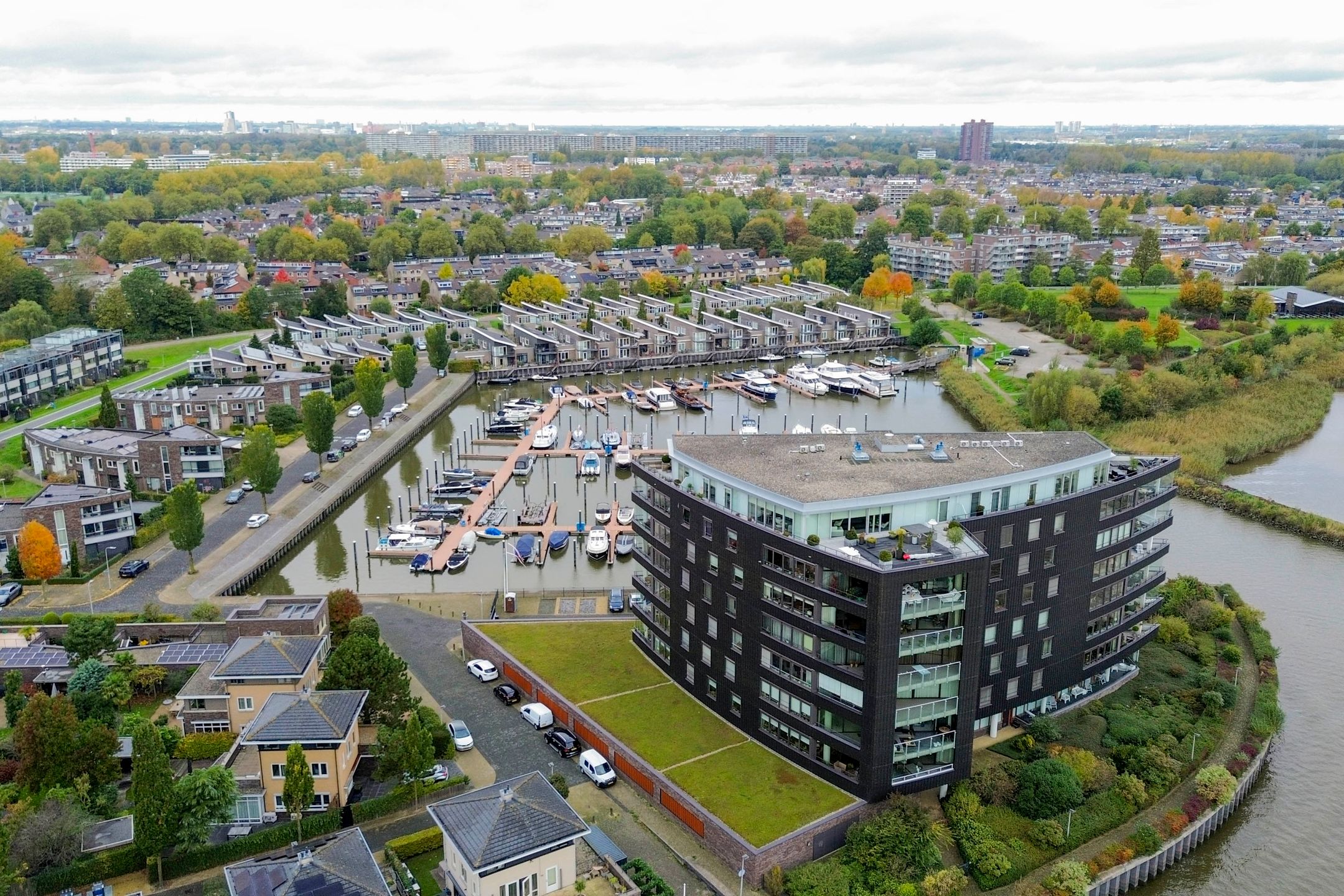 Foto 39 van Bakboord 48