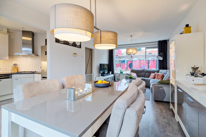 Foto 11 van Mgr. W.M. Bekkerslaan 64