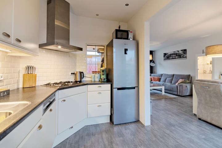 Foto 16 van Mgr. W.M. Bekkerslaan 64