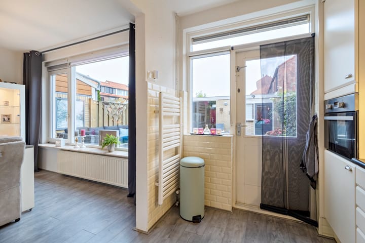 Foto 17 van Mgr. W.M. Bekkerslaan 64