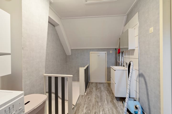 Foto 31 van Mgr. W.M. Bekkerslaan 64