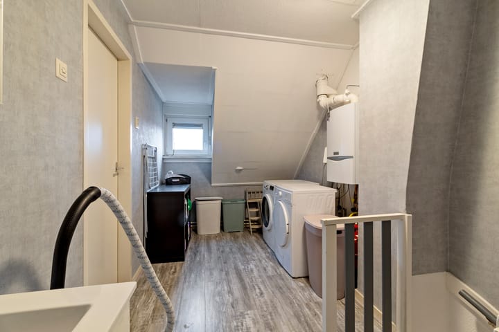 Foto 32 van Mgr. W.M. Bekkerslaan 64