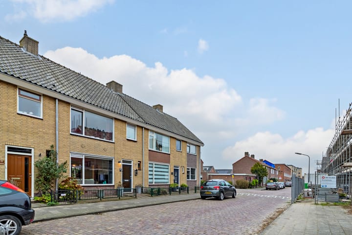 Foto 42 van Mgr. W.M. Bekkerslaan 64