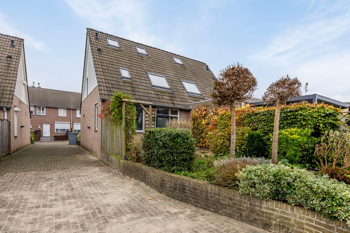 Foto 22 van Ligusterstraat 46