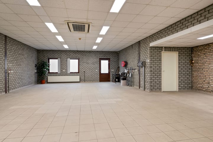 Photo 41 of Goudenrijderhof 53