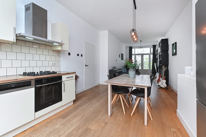 Foto 3 van Pijnboomstraat 123