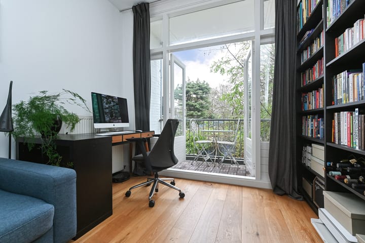 Foto 4 van Pijnboomstraat 123