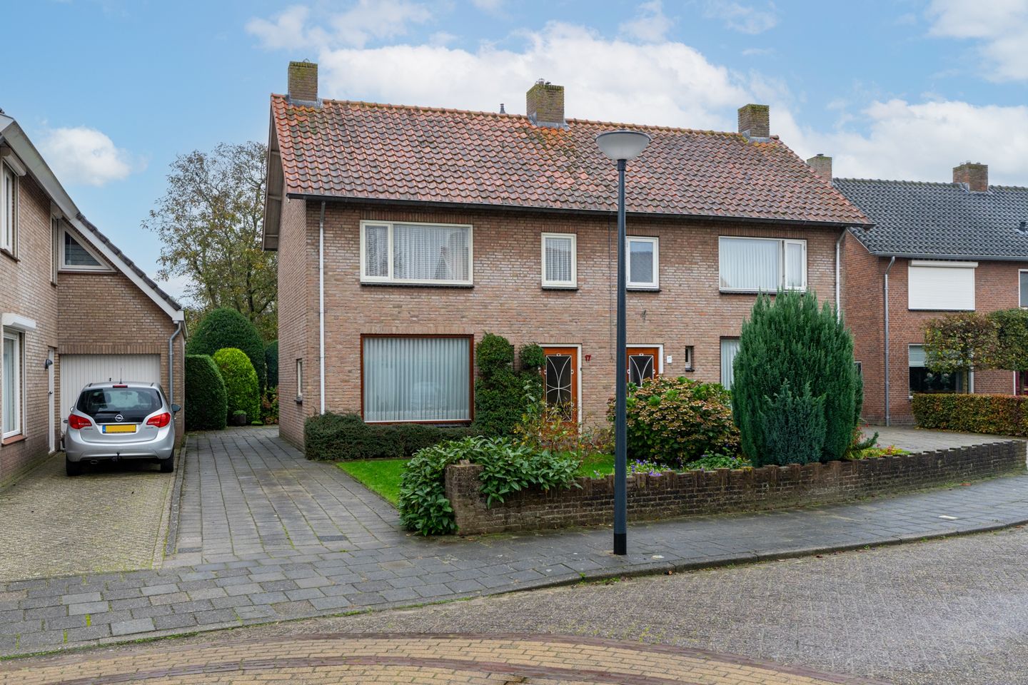 Foto 1 van Burgemeester van Dijkstraat 17