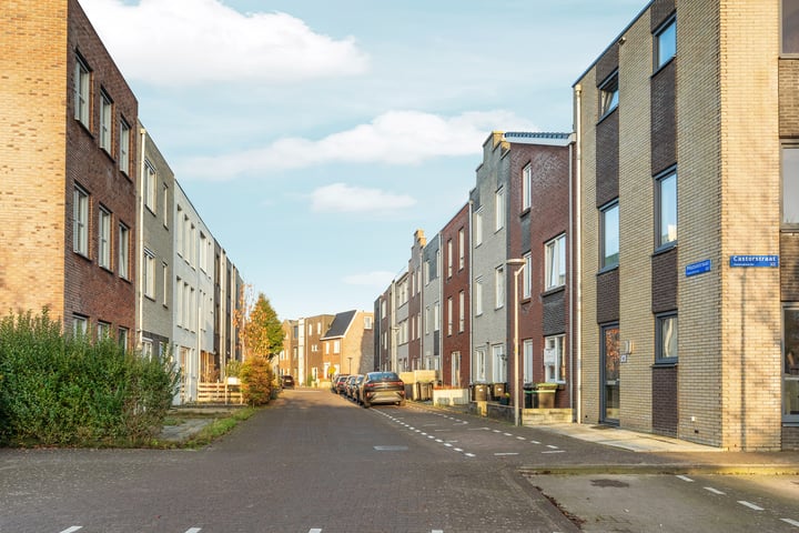 Bekijk foto 42 van Mazustraat 2