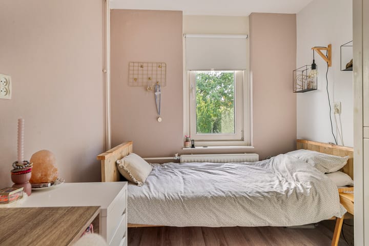 Photo 22 of Burgemeester van Panhuyslaan 97