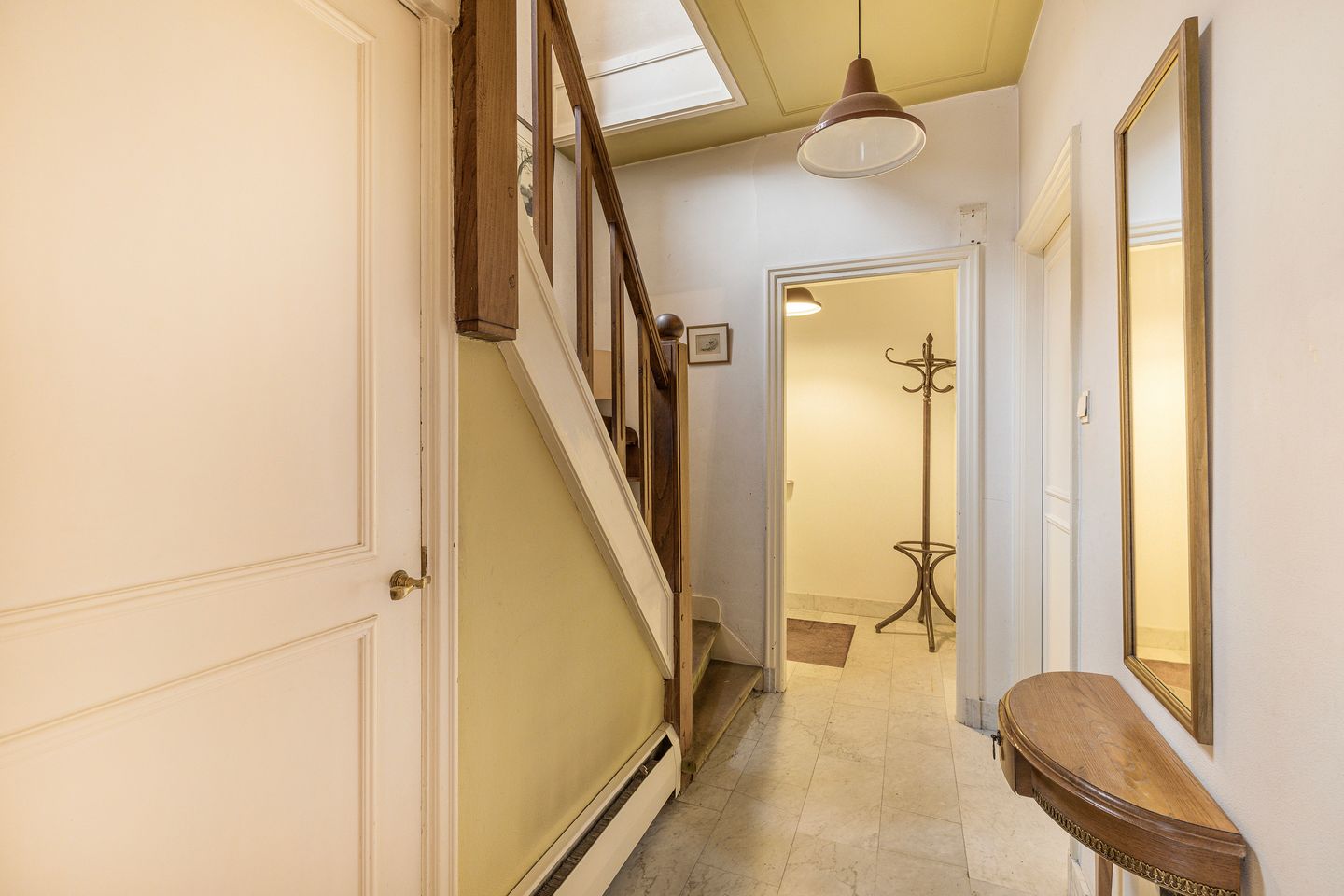 Photo 10 of Anna van Burenstraat 17