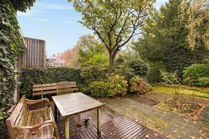 Foto 24 van Anna van Burenstraat 17