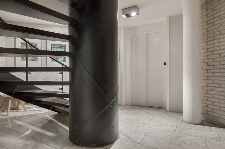 Photo 39 of Singel 109-F