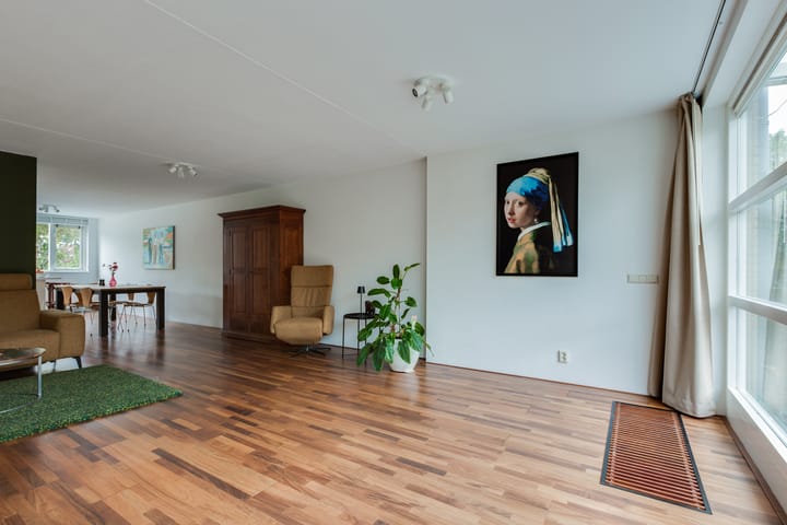 Photo 10 of Zwanebloemstraat 18