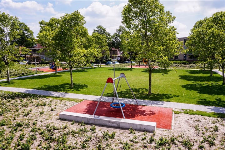 Photo 33 of Zwanebloemstraat 18