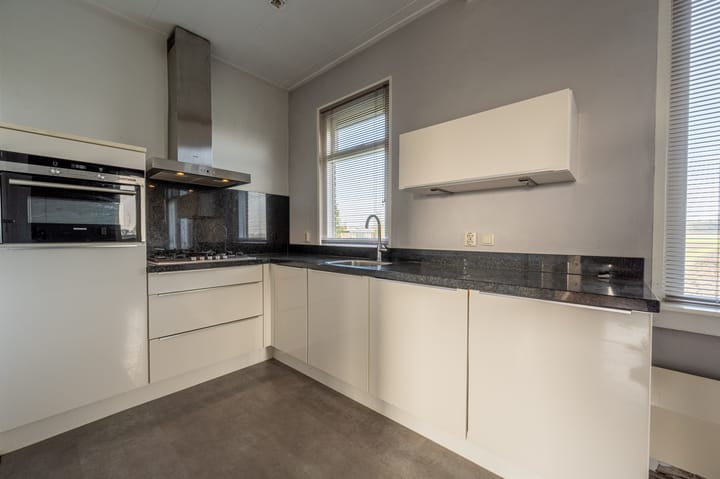 Foto 12 van Molendijk 30