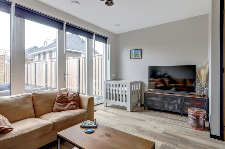 Photo 13 of Lambertus van der Meerstraat 6