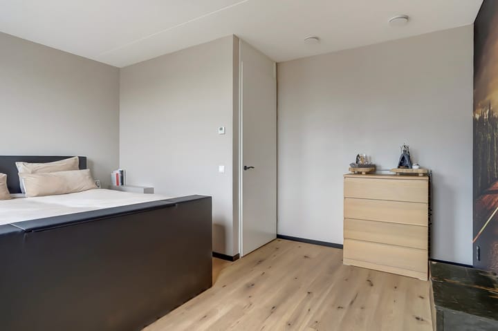 Photo 25 of Lambertus van der Meerstraat 6