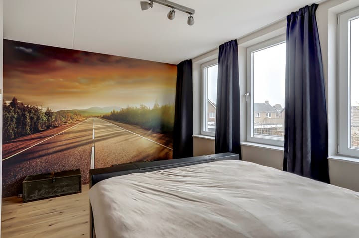 Photo 27 of Lambertus van der Meerstraat 6