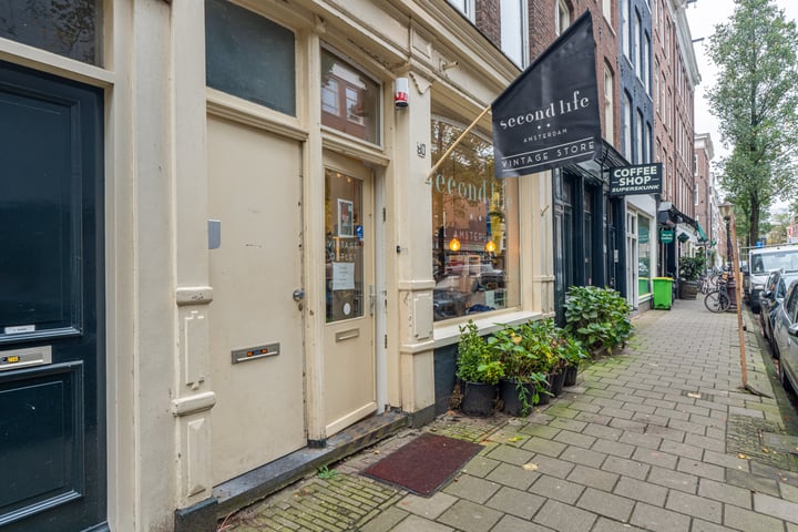 View photo 22 of Daniël Stalpertstraat 80-1