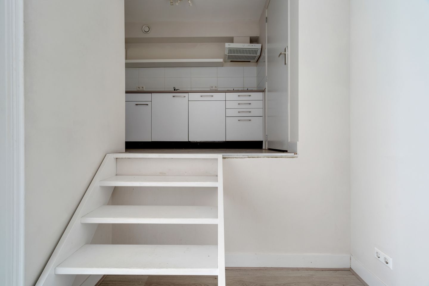 Foto 14 van Mgr. van de Weteringstraat 120