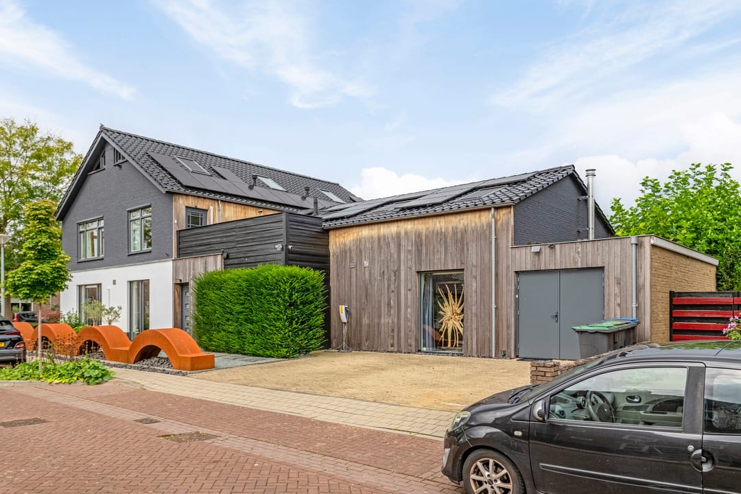 Photo 62 of Meentsestraat 49