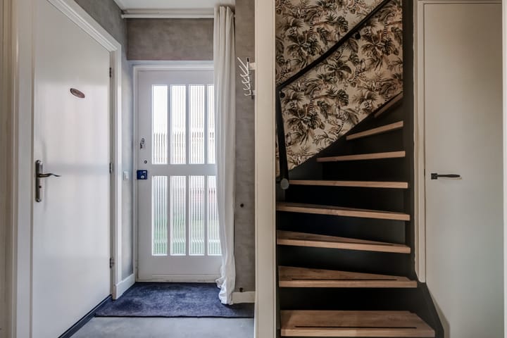 Foto 6 van Burg. Lovinkstraat 73