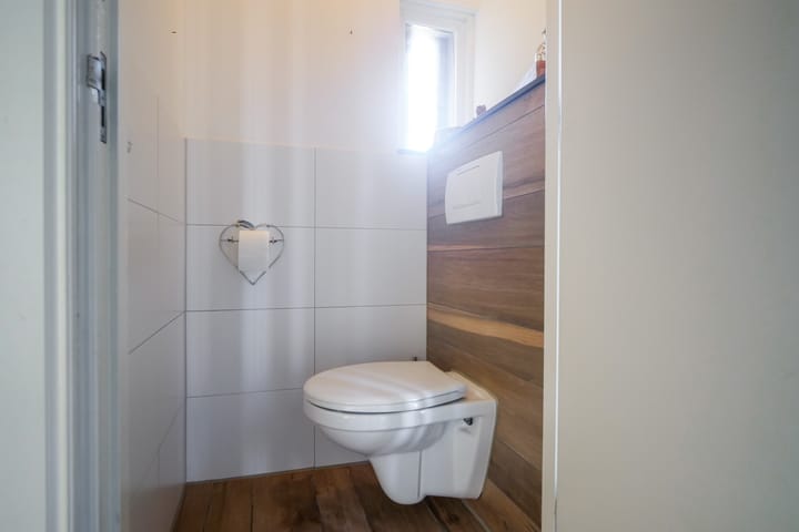 Foto 8 van Burg. Lovinkstraat 73