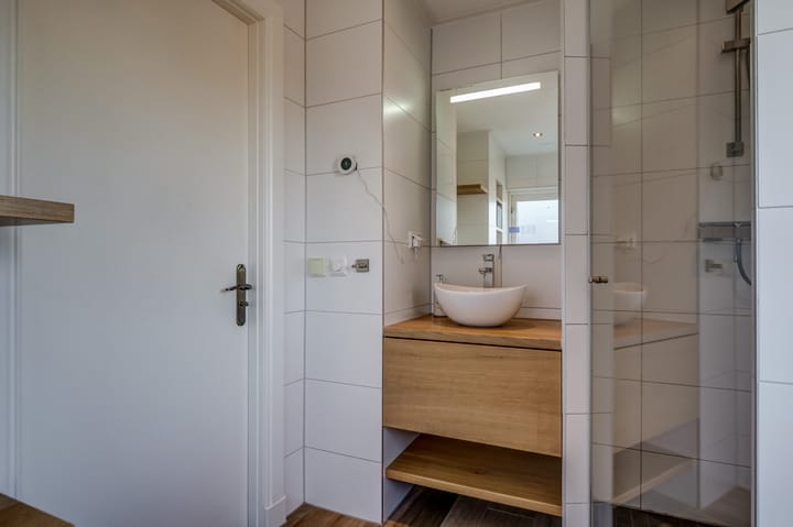 Foto 20 van Burg. Lovinkstraat 73