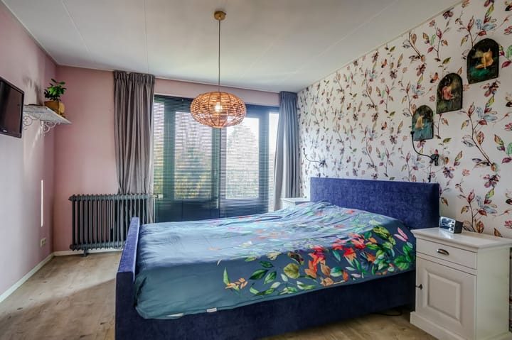 Foto 23 van Burg. Lovinkstraat 73