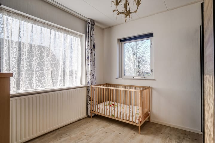 Foto 27 van Burg. Lovinkstraat 73