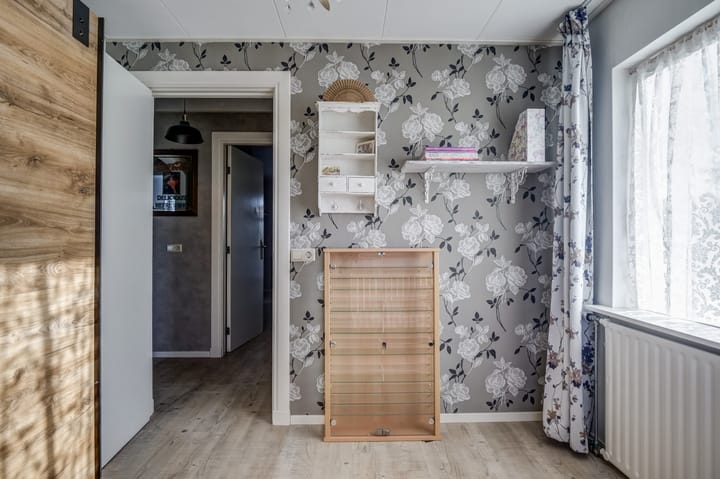 Foto 28 van Burg. Lovinkstraat 73