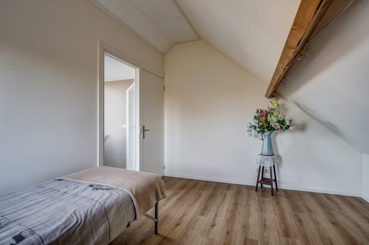 Foto 32 van Burg. Lovinkstraat 73