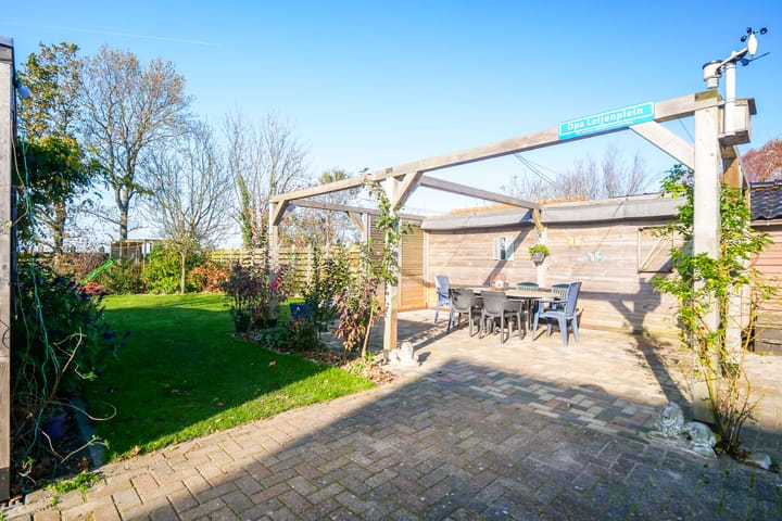 Foto 41 van Burg. Lovinkstraat 73