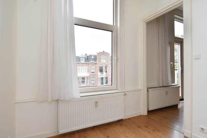 Foto 12 van Valkenboslaan 72-E