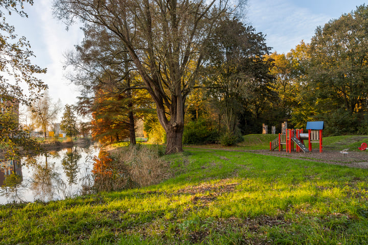 Bekijk foto 32 van Overkampweg 285