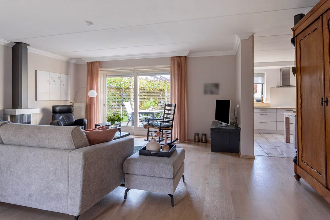 Photo 2 of Anemoon 37