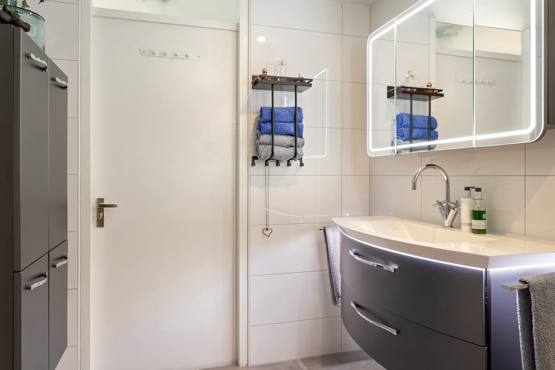 Photo 23 of Anemoon 37