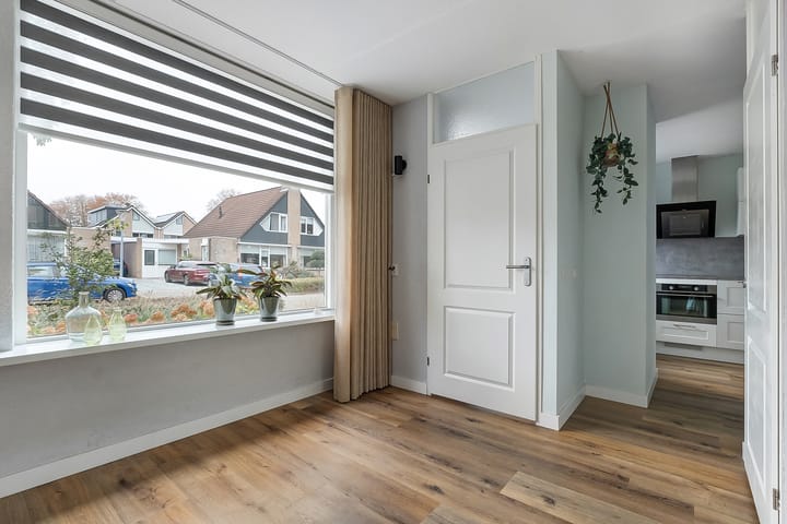 Foto 10 van Marinus Postlaan 58