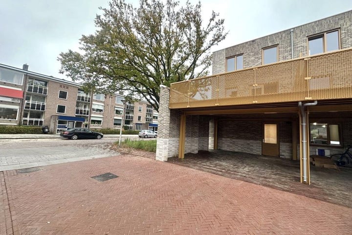 View photo 17 of Wegastraat 12